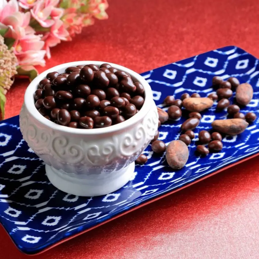 Nibs de cacao cubiertos de chocolate 53% cacao 2 Kg